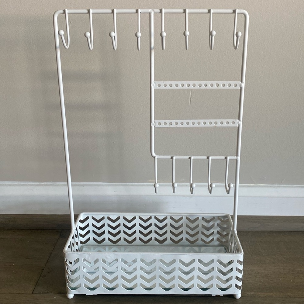 White Jewelry Stand